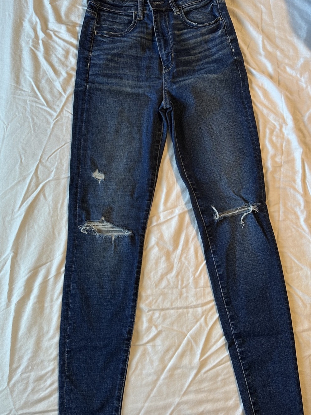 American Eagle High-Waisted Jeans